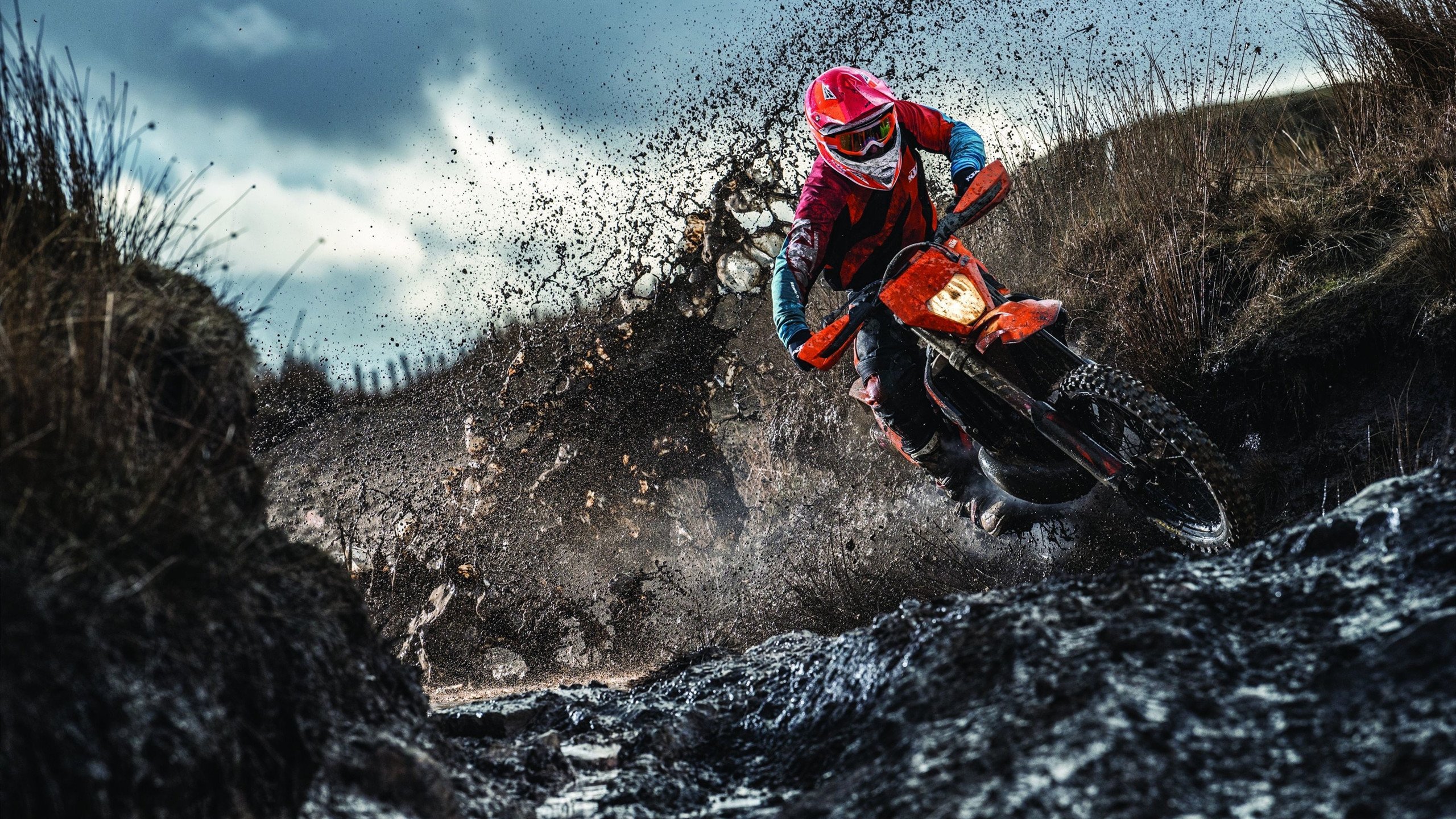 新兴媒体平台推出全程回看功能让球迷不错过任何比赛瞬间，全场回看