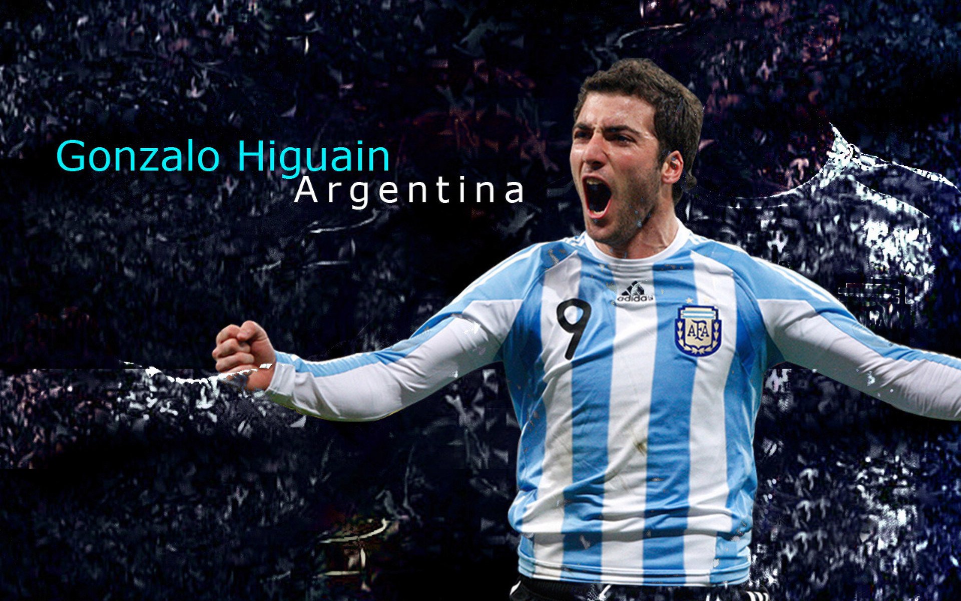 法国混合4×100米自由泳接力刷新个人最佳，4×200米自由泳接力预赛